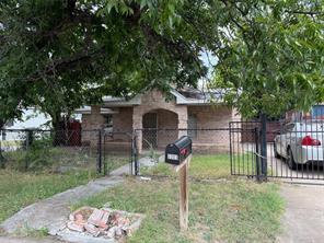 3301 S Main Street - Photo 1
