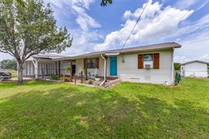 7811 FM 35 - Photo 1