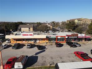 2003 W Davis - Photo 1