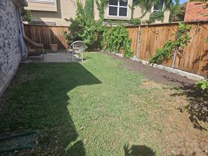 1537 Collin Drive - Photo 2