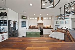 9688 Whispering Creek Terrace - Photo 13