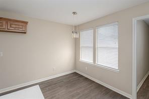 640 W Marshall Street - Photo 5