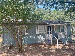 405 Kenny Drive - Photo 1