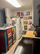 405 Kenny Drive - Photo 4