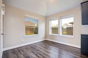 2272 Templin Avenue - Photo 14