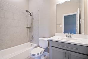 2272 Templin Avenue - Photo 22