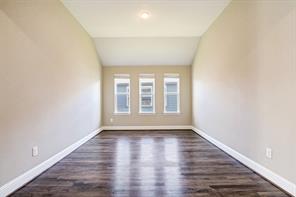 2272 Templin Avenue - Photo 4