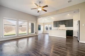 2272 Templin Avenue - Photo 5