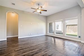 2272 Templin Avenue - Photo 8