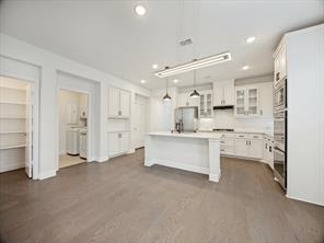 808 Mathew Drive - Photo 3