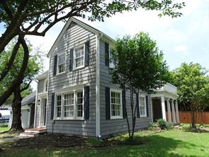 408 W Tyler Street - Photo 2