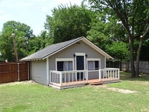 408 W Tyler Street - Photo 32