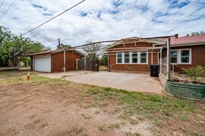305 W Swenson Avenue - Photo 29