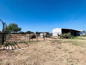 706 County Road 4599 - Photo 36