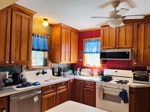 706 County Road 4599 - Photo 6