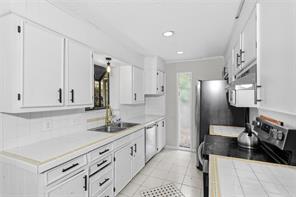 1017 Wedgewood Drive - Photo 12