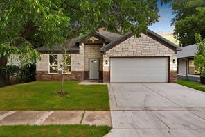 407 E Willingham Street - Photo 2