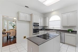 4125 Staten Island Drive - Photo 11