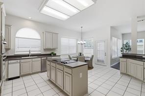 4125 Staten Island Drive - Photo 9