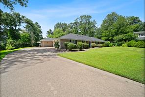 2829 Yorktown Drive - Photo 2