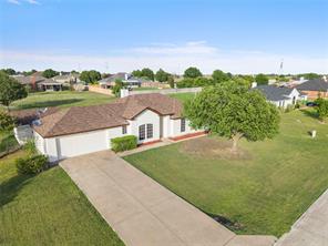 105 Dustin Drive - Photo 1