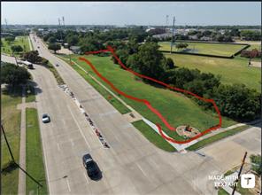 635 E Avenue B - Photo 1
