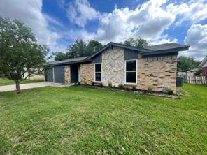328 Hillside Court - Photo 1