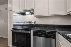 320 E 4th Street - Photo 12