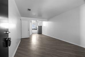 320 E 4th Street - Photo 2