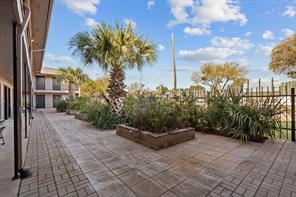 320 E 4th Street - Photo 22