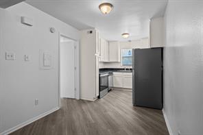 320 E 4th Street - Photo 7