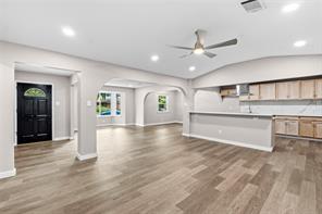 702 Austrian Road - Photo 2