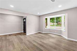 702 Austrian Road - Photo 3