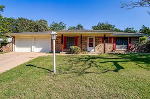 1104 Julie Street - Photo 1