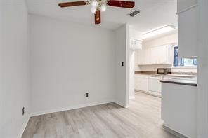 1104 Julie Street - Photo 17