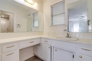 1104 Julie Street - Photo 27
