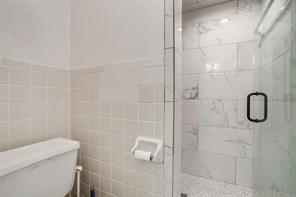 1104 Julie Street - Photo 28