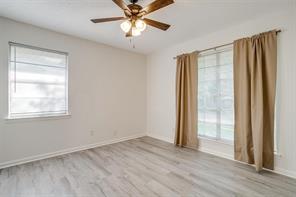 1104 Julie Street - Photo 32