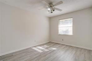 1104 Julie Street - Photo 34