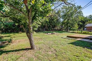 1104 Julie Street - Photo 36