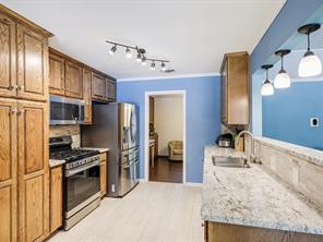 6404 Suncrest Court - Photo 10