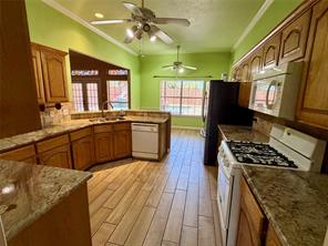 7830 Mavis Avenue - Photo 14