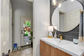 212 Pecan Hollow Drive - Photo 17