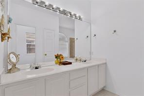 6651 Canterbury Drive - Photo 16