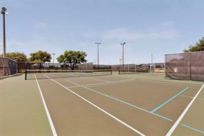 6651 Canterbury Drive - Photo 38