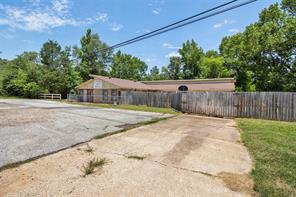 413 State Highway 323 E - Photo 4