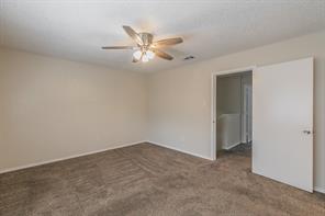 2760 Parkchester Drive - Photo 30