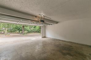 2760 Parkchester Drive - Photo 36