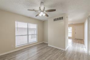 2760 Parkchester Drive - Photo 7