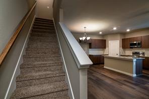635 Wheatfield Drive - Photo 6